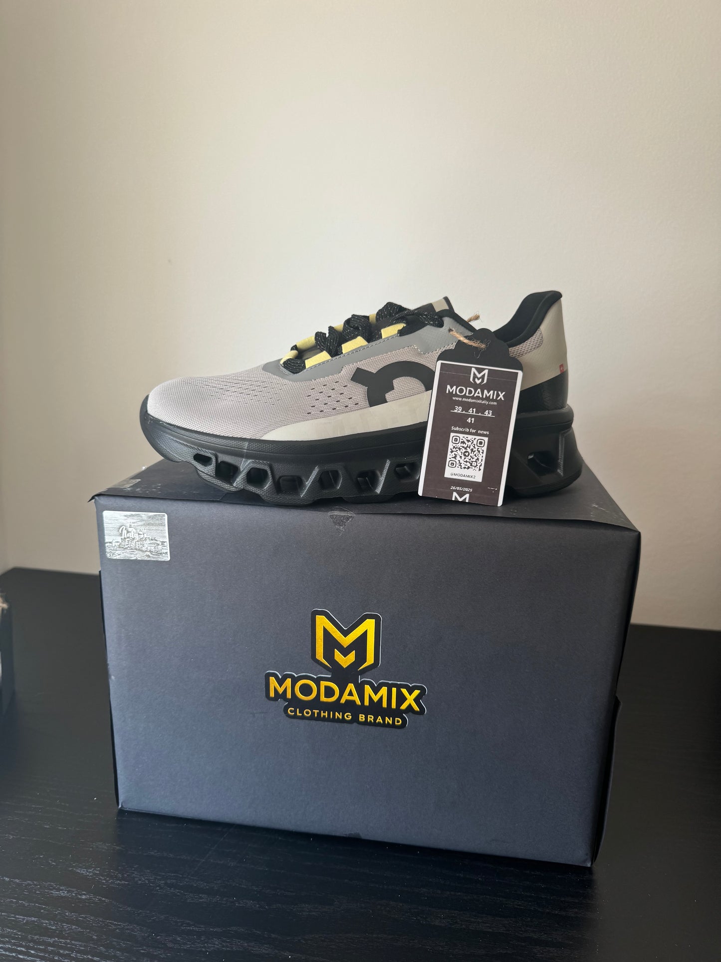 Qn sport shoes