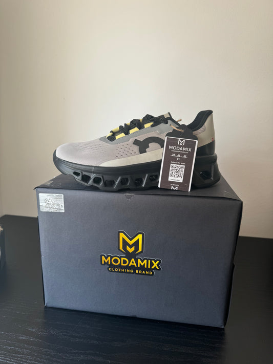 Qn sport shoes